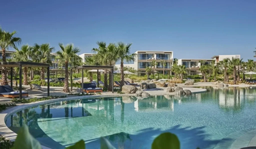 Exclusive Homes in Cabo Channel