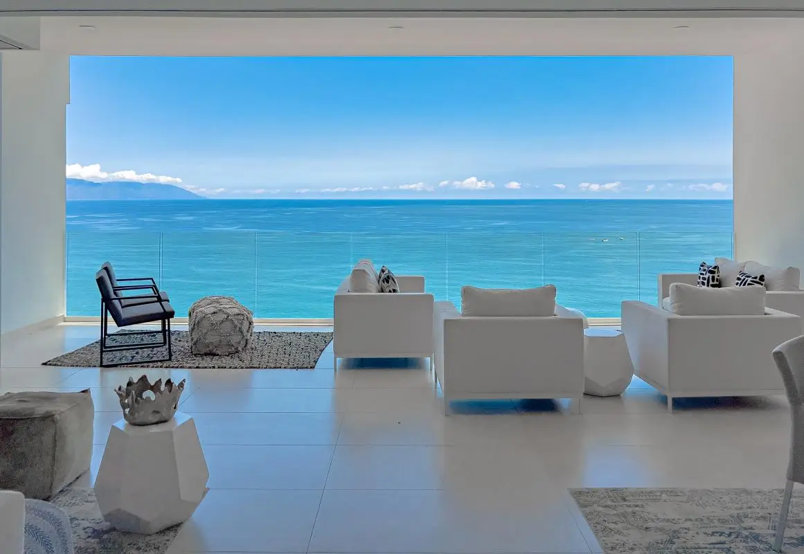 Modern Homes in Cabo Channel