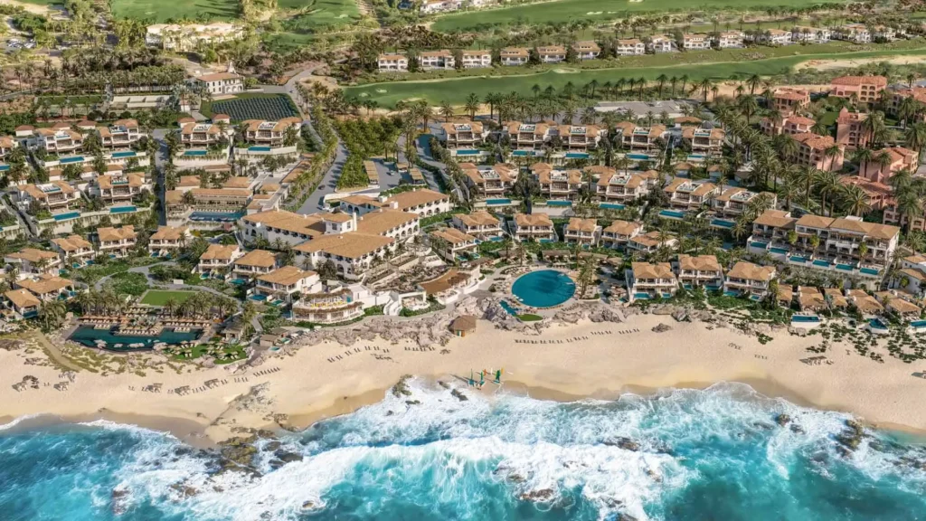 Community Homes in Cabo Channel