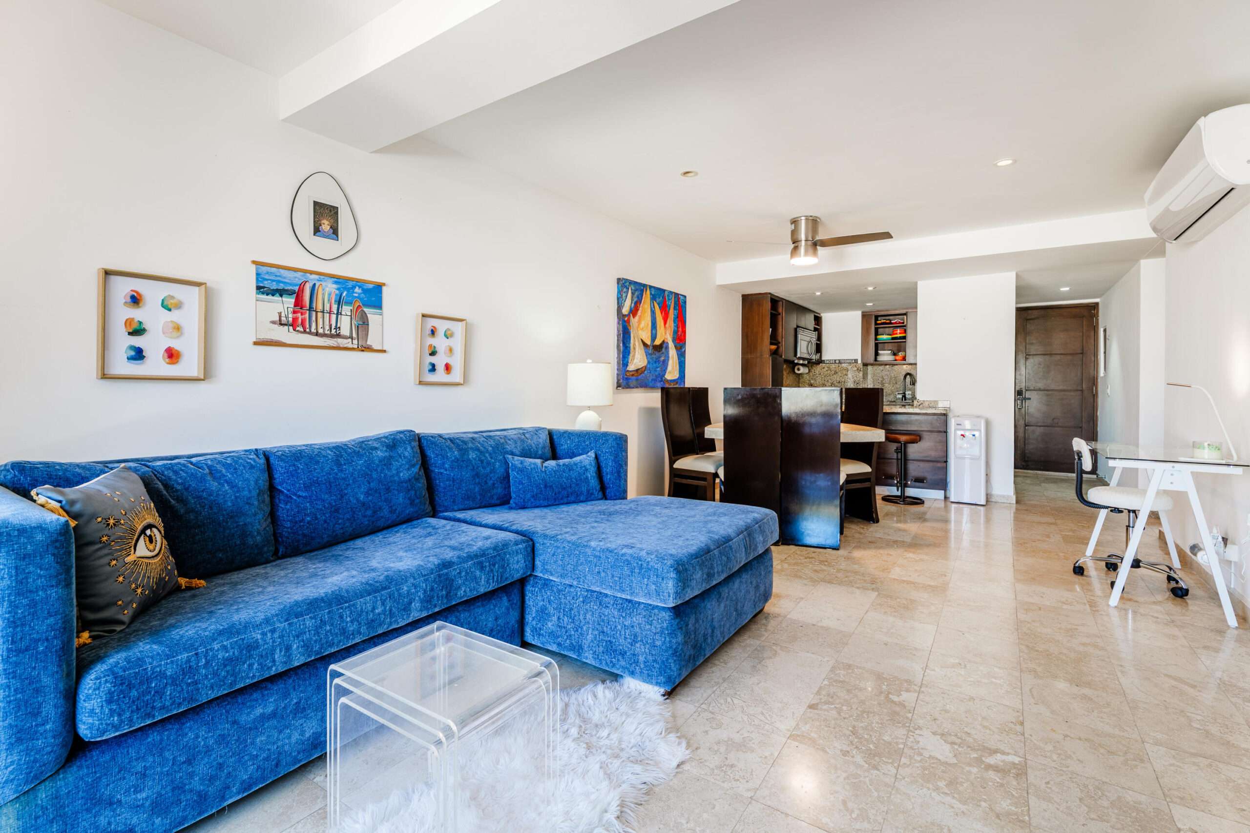 Los Cabos Mistiq Los Cabos Discover MISTIQ Los Cabos, an exclusive residential development in the desirable Cabo Corridor. This beautifully designed residence offers 158 m² of living space with 2 bedrooms and 2.5 bathrooms, featuring a layout that maximizes natural light and indoor-outdoor living. The unit is fully furnished and equipped, ready to enjoy. Residents of MISTIQ Los Cabos enjoy resort-style amenities, elegant common areas, and a prime location just minutes from beaches, golf courses, restaurants, and the Marina of Cabo San Lucas. for sale