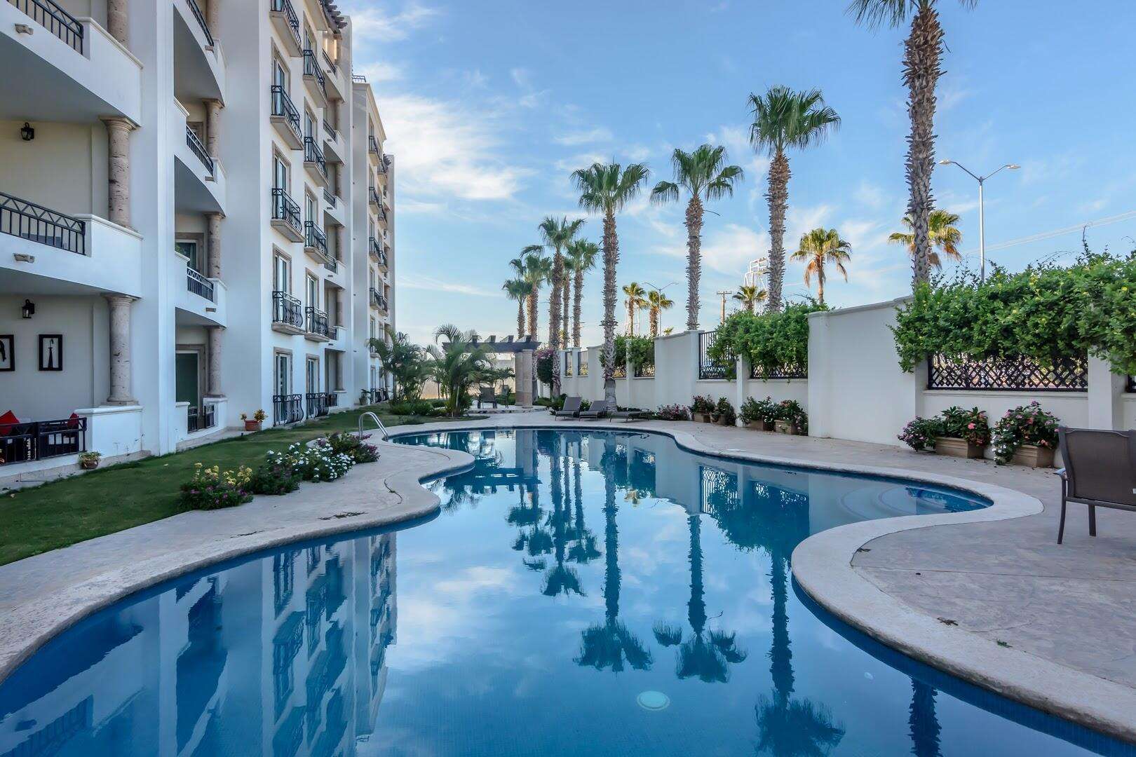 Los Cabos Vista Vella Ii BEAUTIFUL PENTHOUSE Villa in Vista Vela II forever panoramic for sale