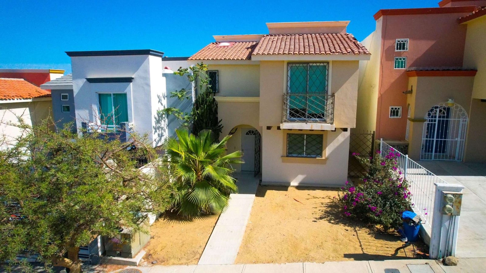 Los Cabos Colinas De San Jose This cozy two-story house is situated in the peaceful area of Colinas Plus in San Jose del Cabo. Upon entering, you'll be greeted by a spacious and bright living room that seamlessly flows into the dining area and kitchen, creating a welcoming atmosphere for family gatherings or socializing with friends. The kitchen is equipped with the essentials for preparing delicious homemade meals.Upstairs, you'll find three comfortable bedrooms, perfect for unwinding after a long day. The master bedroom features its own full bathroom, while the other two bedrooms share an additional bathroom. Additionally, there's a half bath on the ground floor for added convenience. for sale