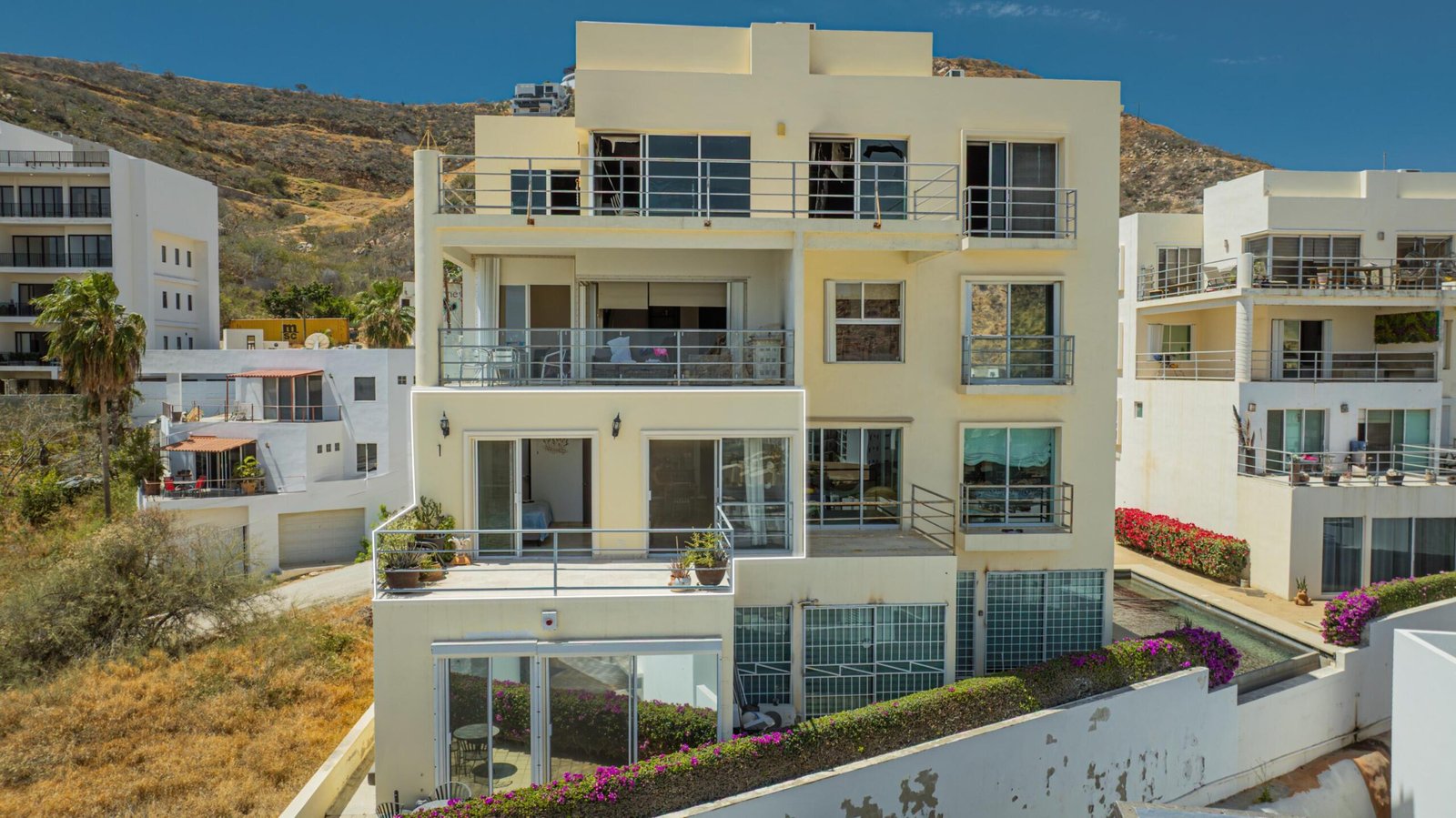 Los Cabos Rivieri Discover Paradise in Cabo San Lucas! Independent Duplex with 2 Bedrooms, 2 Bathrooms, and Backyard at Rivieri Pueblo Mediterráneo! Do you dream of living in a home that combines luxury, comfort, and a tranquil environment? Rivieri Pueblo Mediterráneo offers you the perfect opportunity to make it a reality. Come and discover our new fully independent duplex, located in the exclusive Área del Tezal in Cabo San Lucas, Baja California Sur. This contemporary Mediterranean-style property is ideal for those seeking an elegant and functional home in a secure, gated community. This duplex includes a kitchen with quartz countertop, closet, and 4 air conditioners and appliances. Highlighted Features of the Duplex2 Spacious Bedrooms2 Full BathroomsShared Backyard, perfect for having a petKitchen with Fine Carpentry and elegant finishesClosets in Both Bedrooms for greater convenienceAir Conditioners, ensuring comfort in all seasonsGated and Secure Community, providing peace and privacyExceptional ServicesAt Rivieri Pueblo Mediterráneo, you will not only get a dream home but also access to a variety of amenities designed to enhance your quality of life:Beautiful Clubhouse for meetings and eventsSpectacular Pools for adults and childrenCozy Fire Pit for unforgettable nightsCommon Terrace to enjoy the incredible for sale