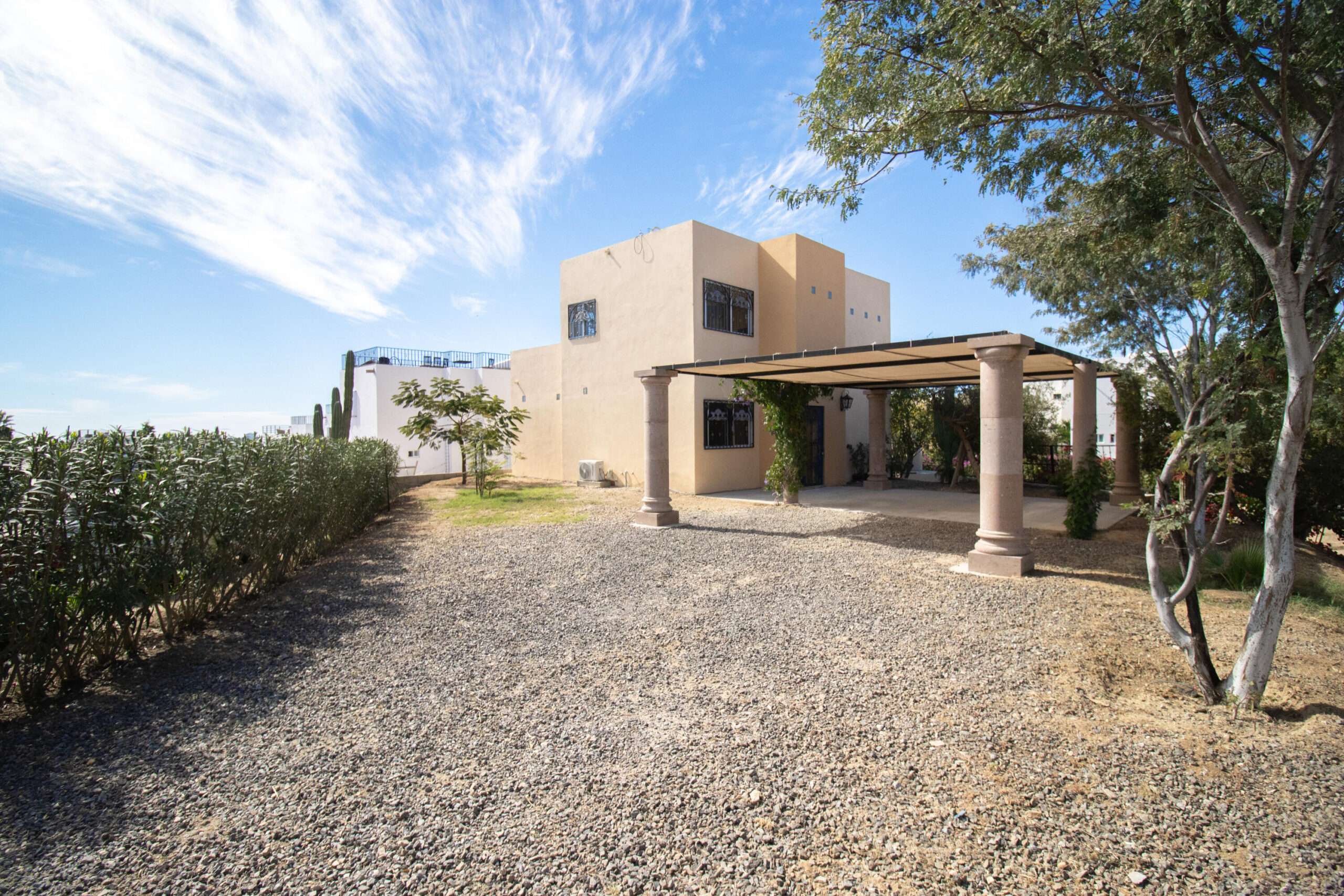 Los Cabos Punta Arena Ideal for a permanent residence or family or an investment property. The house is a very comfortable 3 bedroom 2 and a half bath house with the sleeping rooms below and the family living area above where you can enjoy the for sale