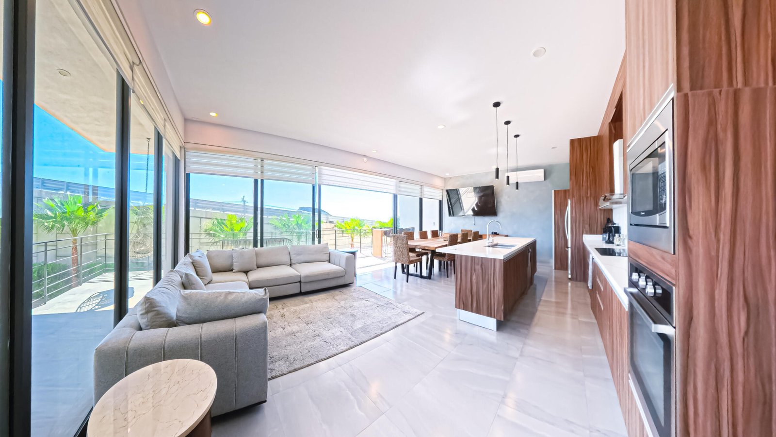 Los Cabos Solaria Experience one of the most desirable ground-floor units in Solaria, one of El Tezal's premier developments.Unit D103 offers a rare combination of an ocean for sale
