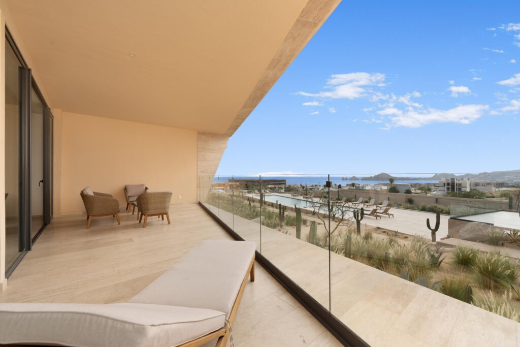 Los Cabos Aromi Residences Discover Aromi Residences in El Tezal's premium zone, Cabo San Lucas: innovative design fused with Baja's splendor. 10 min from Medano Beach, 44 luxury apartments & 15 private homes offer panoramic – Mistiq Los Cabos, Cabo Corridor, Cabo Corridor, BS
