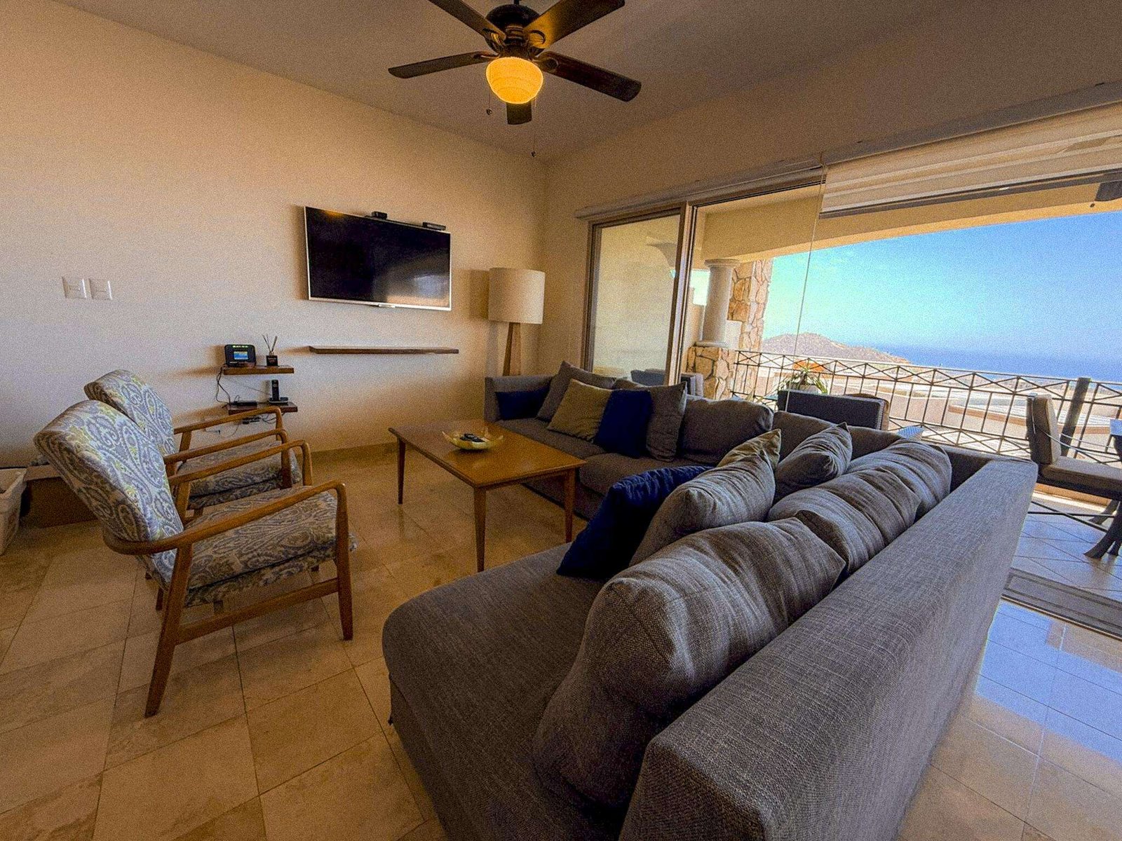 Los Cabos The Arc The ''ARC'' RESIDENCES...CITYSCAPE are nestled in a privileged location at the top of El Tezal, coupled with it's architectural placement of the 3 ''Wines of the Baja'' inspired Towers - Nebbiolo, Syrah & Merlot, will enable 60 beautifully designed Condominiums to enjoy panoramic Ocean and Arch for sale