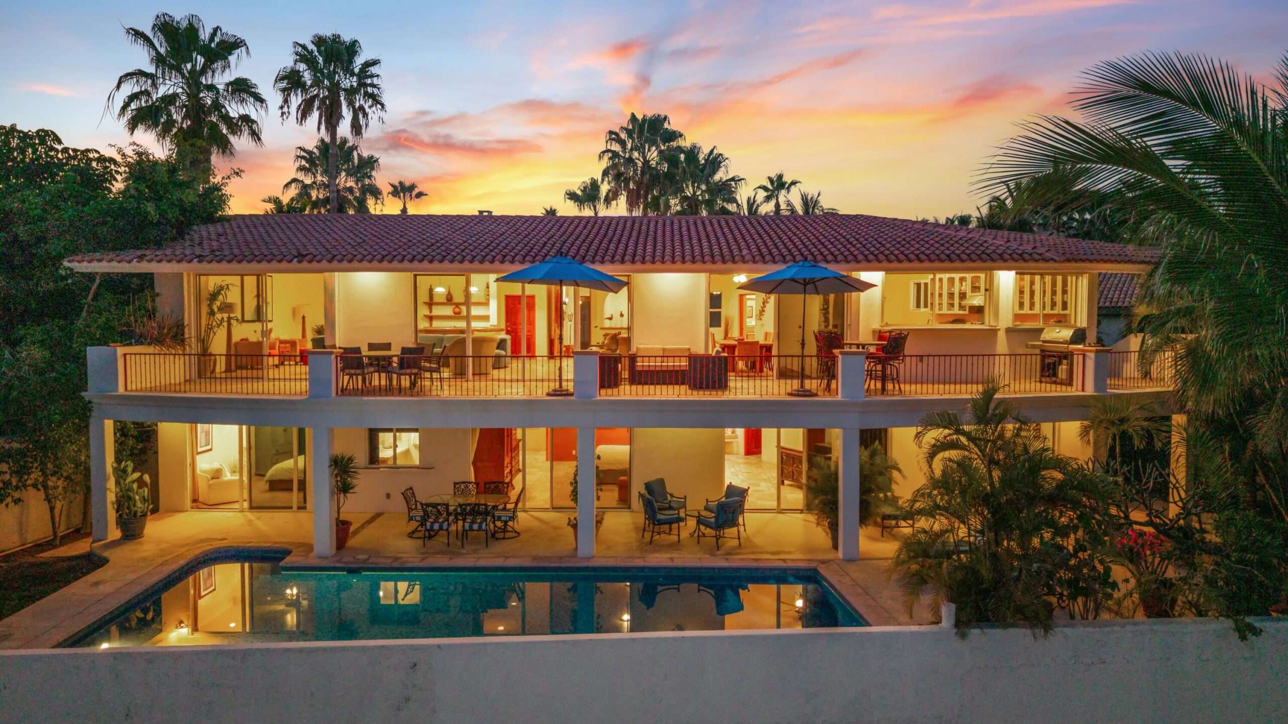Los Cabos Residencial La Jolla Casa Olas Grandes - a gated La Jolla residence perched for panoramic Sea of Cortez for sale