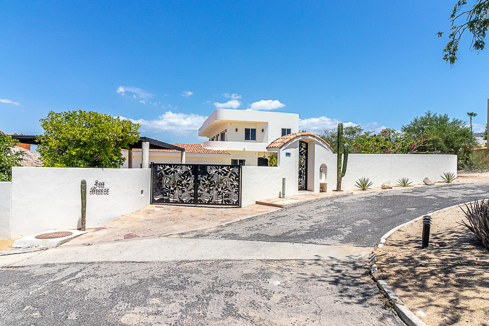 Los Cabos Pedregal Csl Villa Felicidad is a 5-bedroom, 5.5-bath residence in Pedregal that combines scale, location, and proven income potential. Set just minutes from the main gate and within walking distance to the marina, it offers effortless access to Cabo's best dining and nightlife while maintaining privacy. The home features a private pool, expansive terraces, and panoramic marina for sale