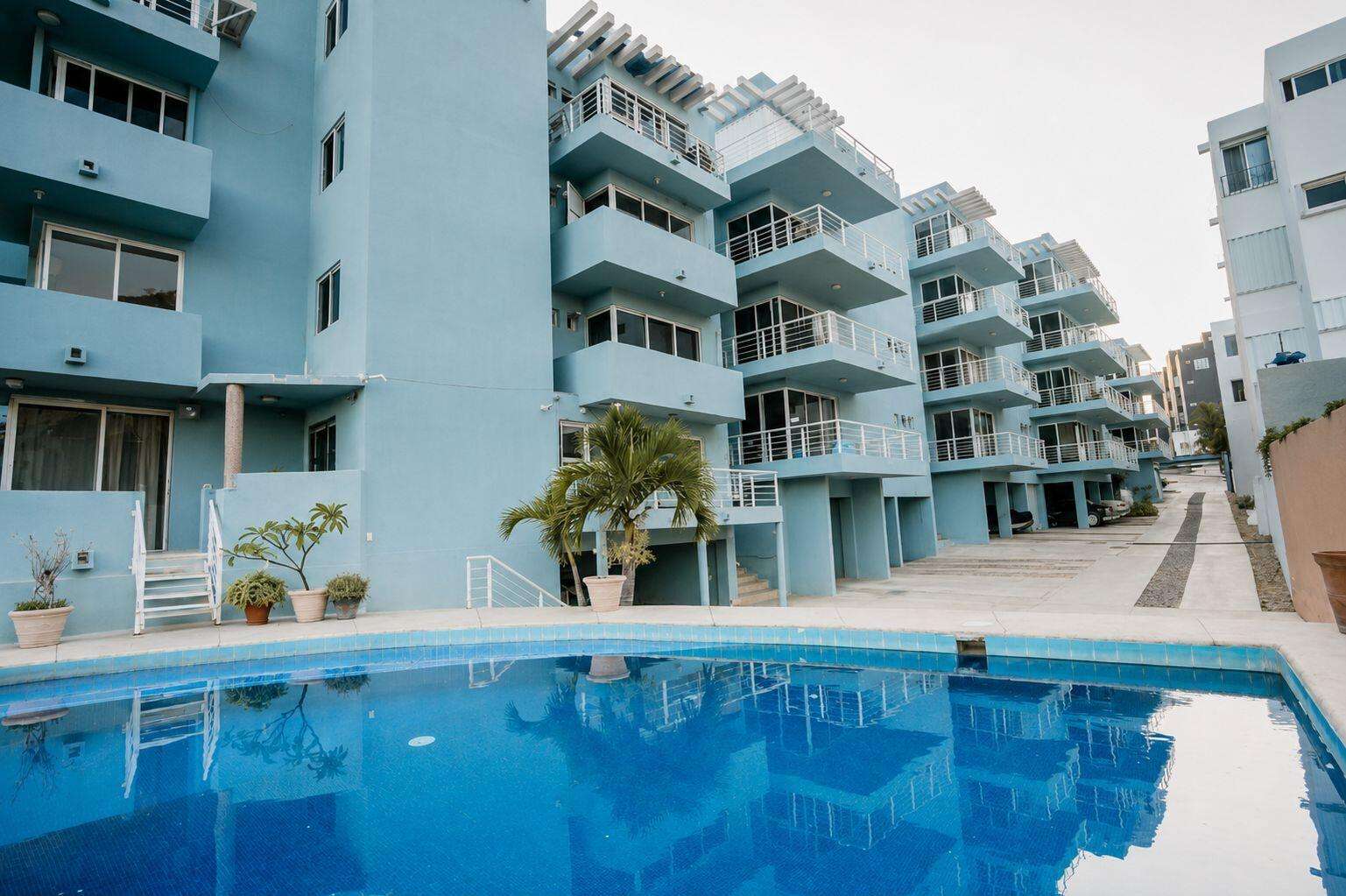 Los Cabos Villa Cabo Sur Villa Cabo Sur | Cabo San LucasTwo bedrooms, studio alcove, and smart single-level layouts designed for real life. Perfect for first-time buyers, rental investors, or anyone ready for a low-maintenance lifestyle in Los Cabos.Elevator, covered parking, and full access to all Villa Cabo Sur amenities included -- no compromises.One decision. The complete package: comfort, services, and long-term appreciation in one of Cabo's most sought-after communities. Villa Cabo Sur | Cabo San LucasDos recámaras, estudio alcoba y espacios bien resueltos en un solo nivel. Ideal para primer hogar, propiedad de renta o vivir cómodo sin dedicar fines de semana enteros al mantenimiento.Elevador, estacionamiento y acceso a todas las amenidades de la Villa incluidos, sin concesiones.Una decisión. El paquete completo: comodidad, servicios y plusvalía en una de las comunidades más cotizadas de Los Cabos. for sale
