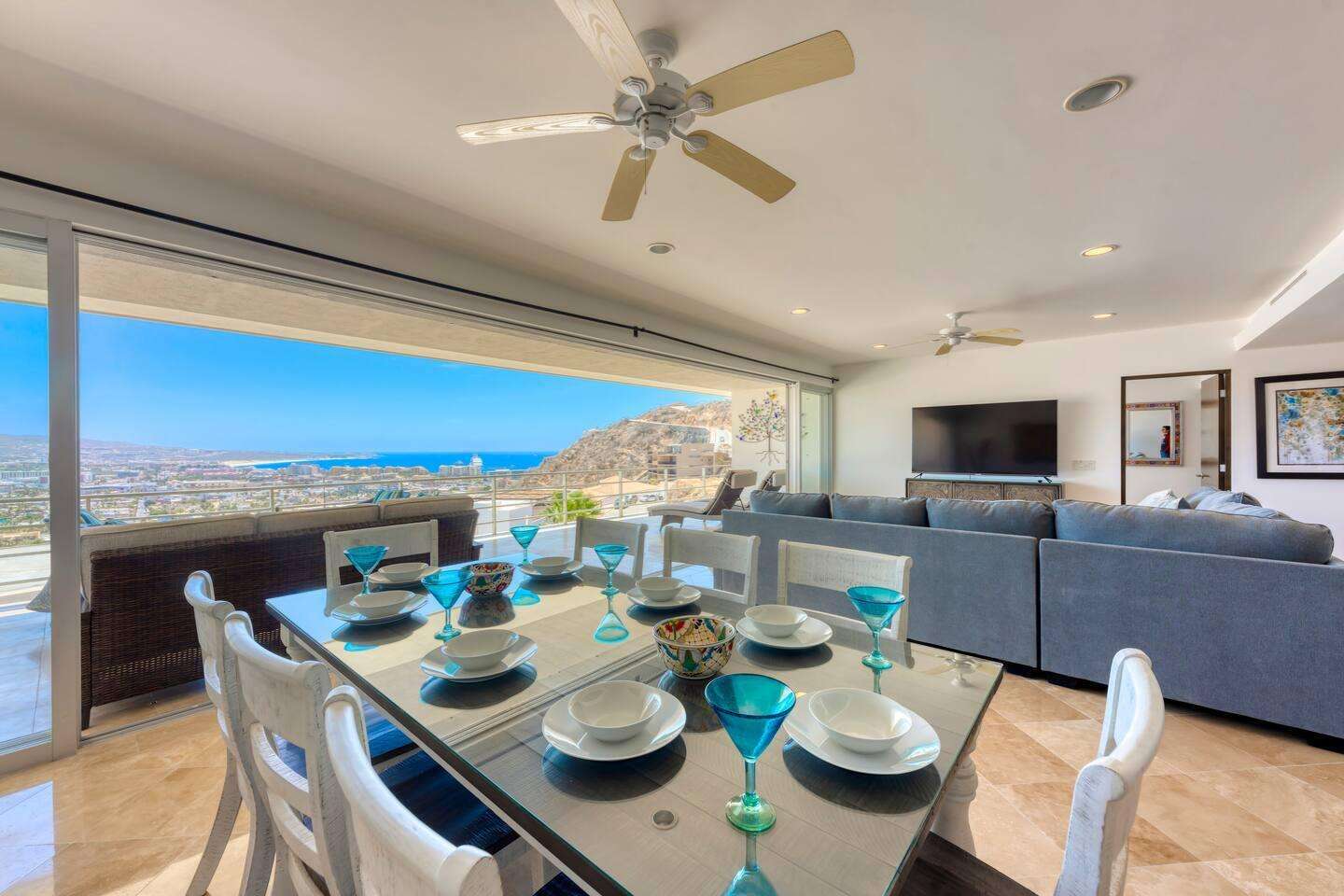 Los Cabos Cascadas Enjoy spectacular, forever-protected water and city for sale