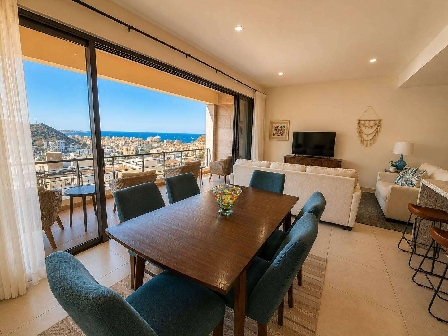 Los Cabos Kamu Living KAMU Living 313 es una unidad de dos recámaras en preventa, ideal para quienes buscan mayor comodidad y potencial de rentabilidad en El Tezal.El desarrollo integra amenidades tipo hotel como alberca, jacuzzi, gimnasio, rooftop, coworking, elevador y estacionamiento subterráneo. La operación de rentas vacacionales estará a cargo de Momentum, empresa especializada en la administración y promoción de propiedades en plataformas como Airbnb, Booking y Expedia.Además, KAMU Living contará con locales comerciales en planta baja y la presencia de IWG con oficinas y consultorios, creando un entorno dinámico de servicios, trabajo y hospitalidad. With a hotel reservation system integrated with leading platforms like Expedia, Booking, Airbnb, and other powerful engines, supported by expert hospitality managers in Los Cabos, KAMU Living ensures optimal exposure and high occupancy rates.Designed by seasoned developers with extensive experience in Los Cabos' hospitality industry, KAMU Living promises higher returns than traditional vacation rentals while offering a luxurious lifestyle and unmatched convenience. for sale