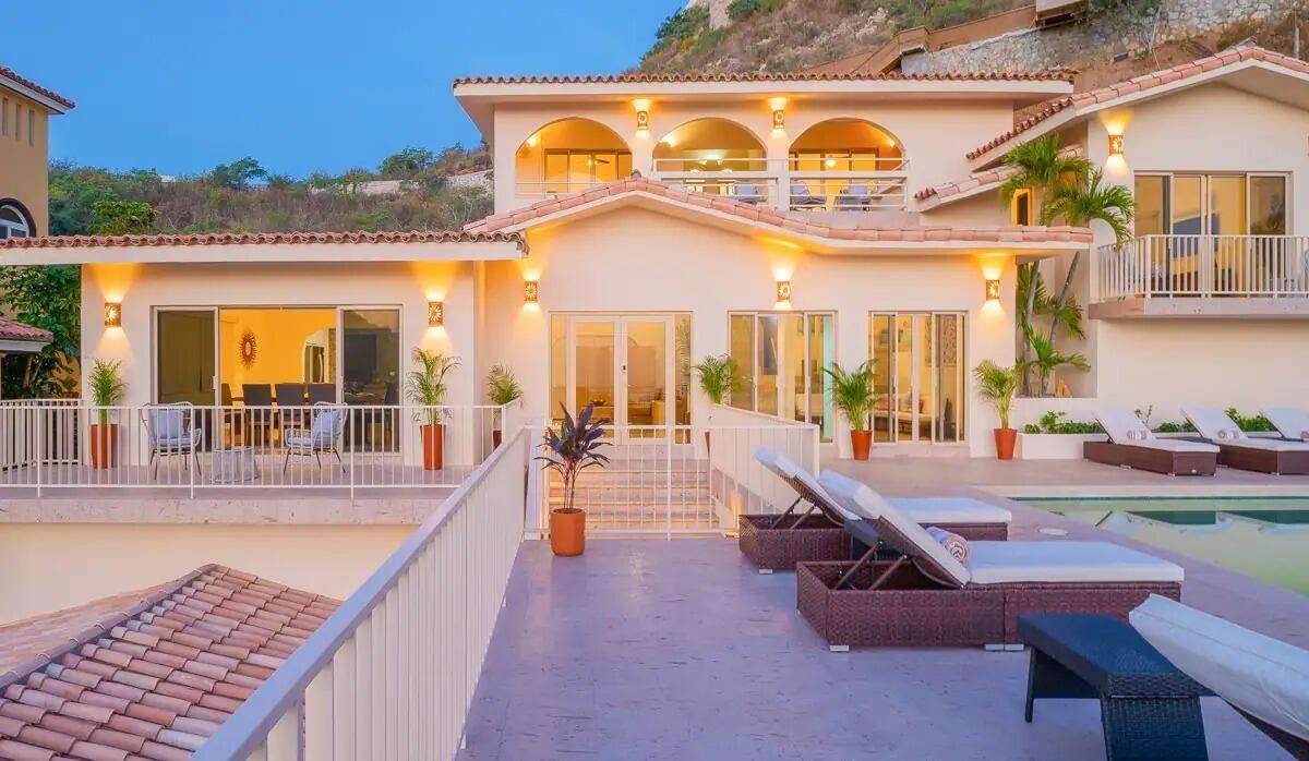 Los Cabos Laguna Hills Located within the gated community of Laguna Hills, this thoughtfully designed single-level residence offers effortless living with elevated indoor-outdoor flow and expansive mountain for sale
